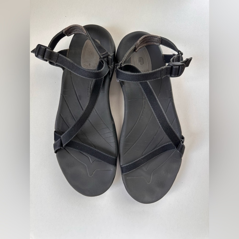 TEVA hiking outdoor sandal
